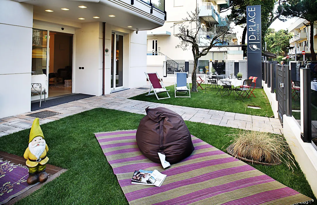 D-Place Hotel & Suite-1