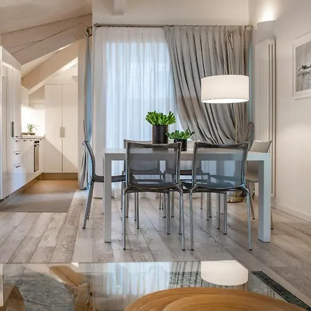 Residence Lungomare - Charming Apartments-2
