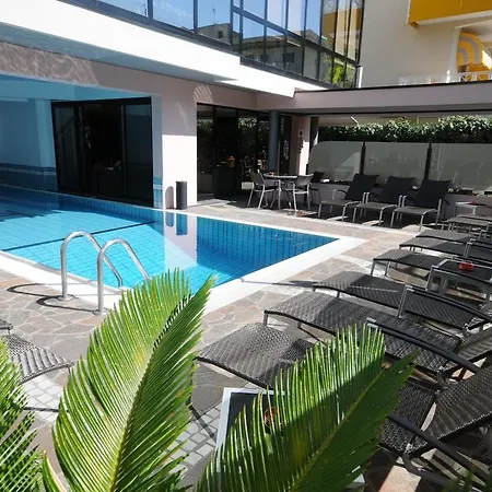Hotel Ambassador-2