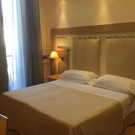 Hotel Vienna Touring-3